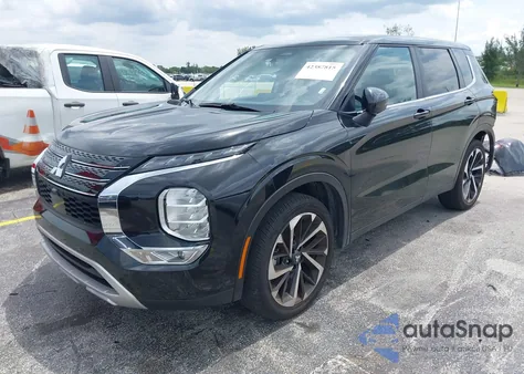 2024 Mitsubishi Outlander Se/Black Edition z USA, uszkodzony, nr VIN JA4J3VA89RZ076932